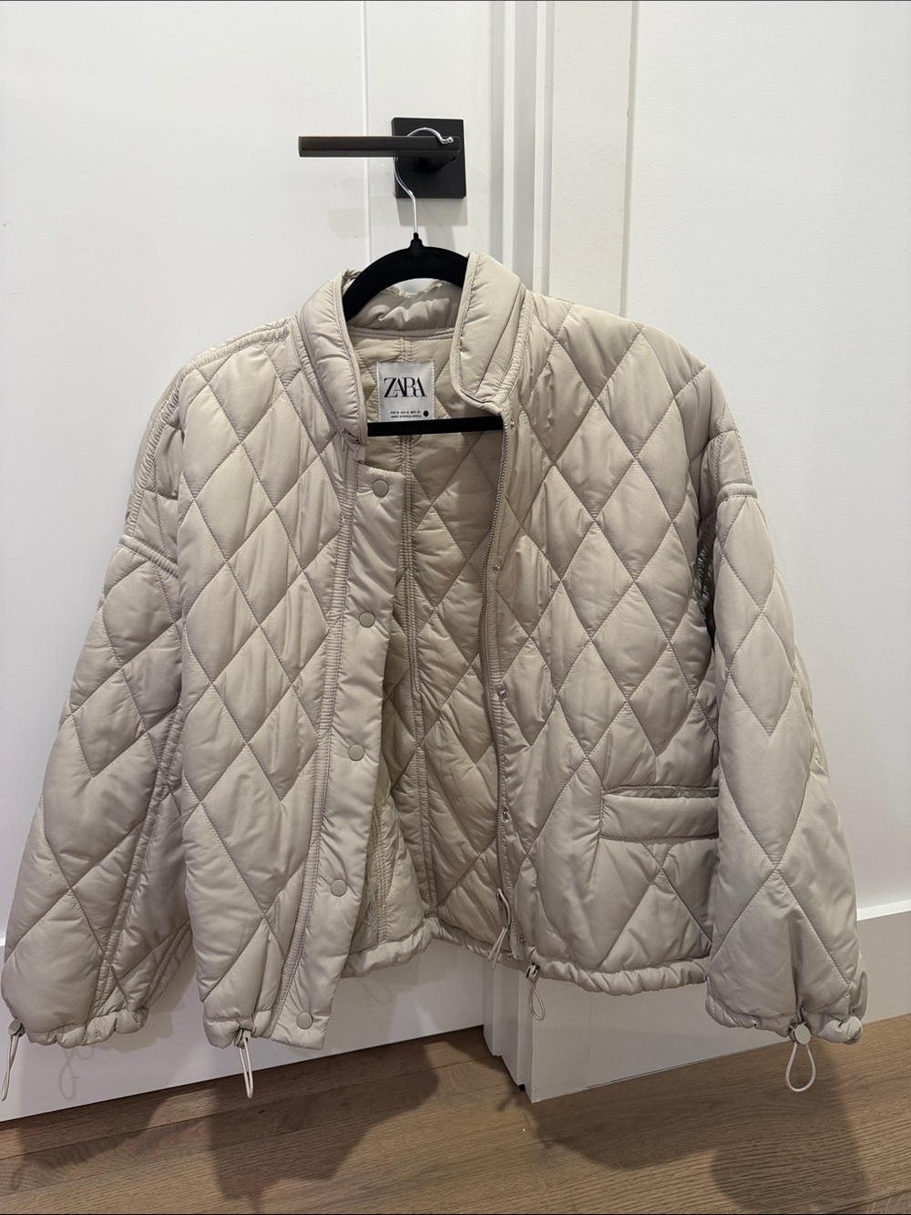 ZARA Quilted Puffer Jacket in Light Beige